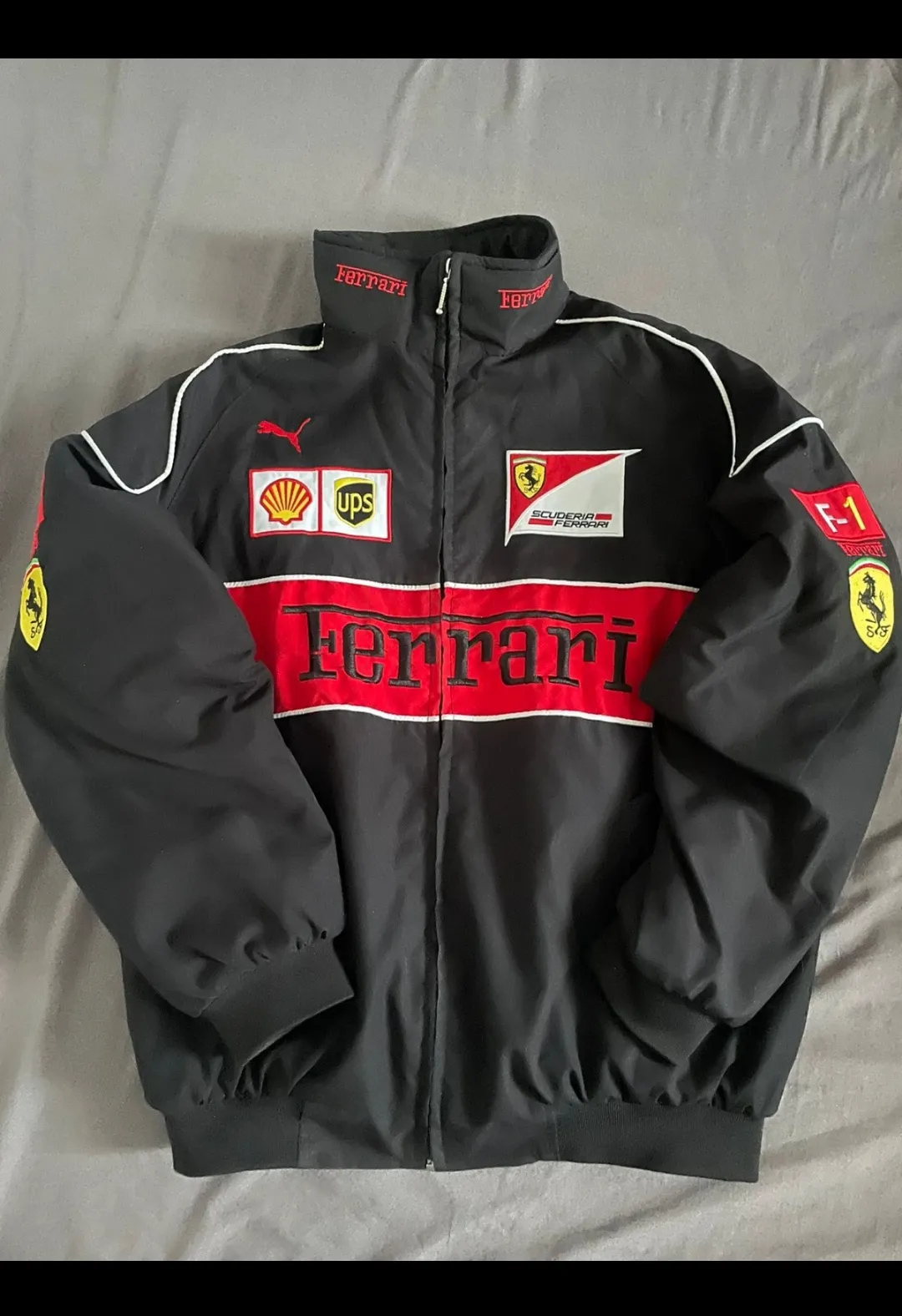 Veste Ferrari Puma Formule 1 noir rouge