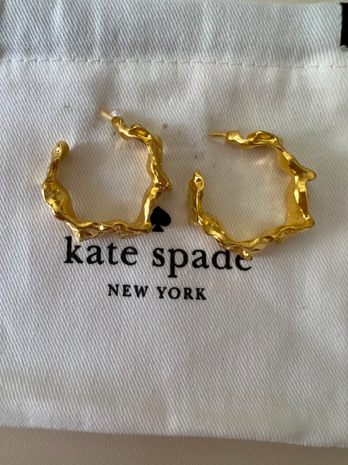 Boucles d'oreilles Kate Spade New York dorées 2