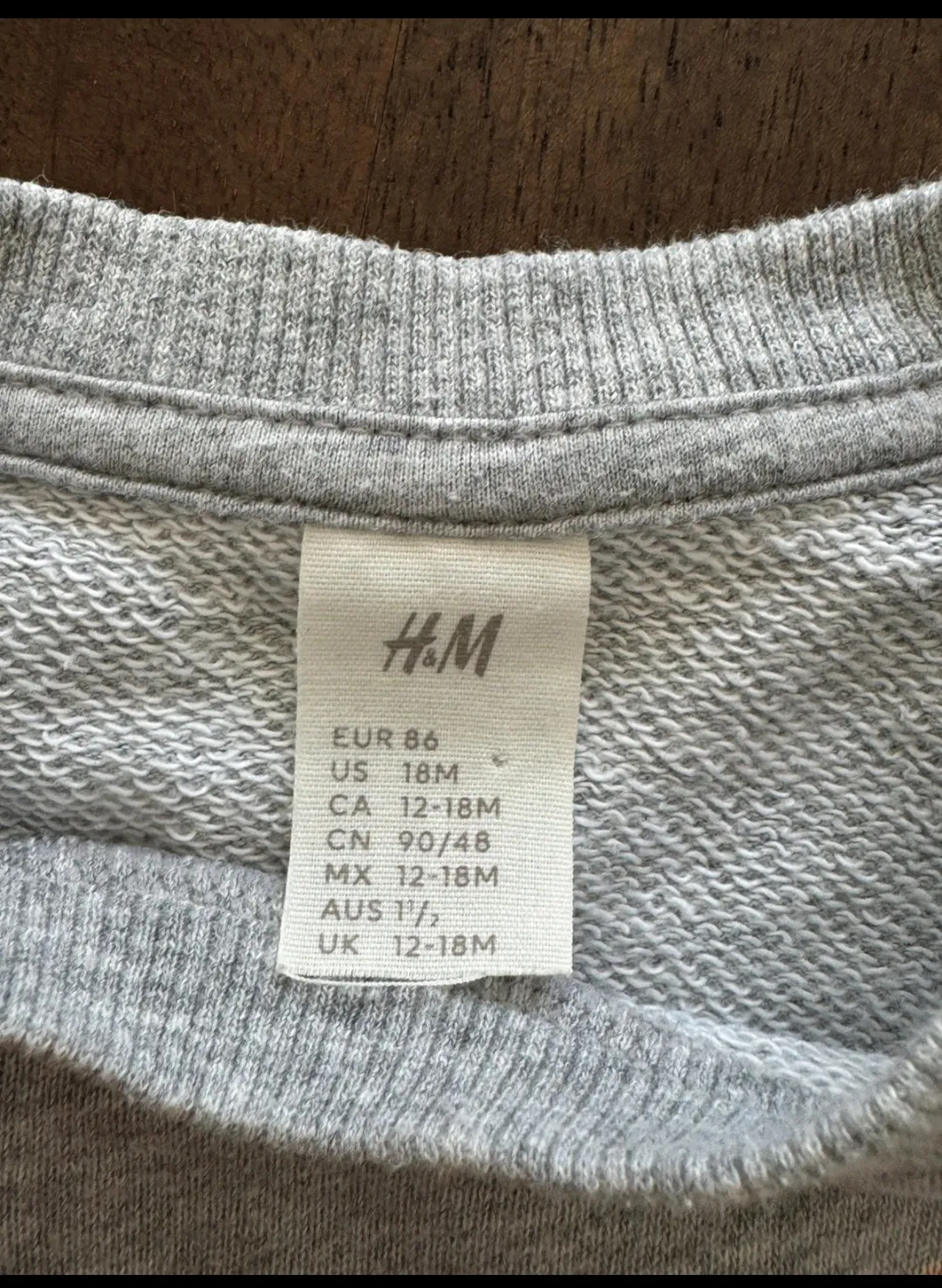 Gray Sweatshirt with Bow Pattern H&M 2