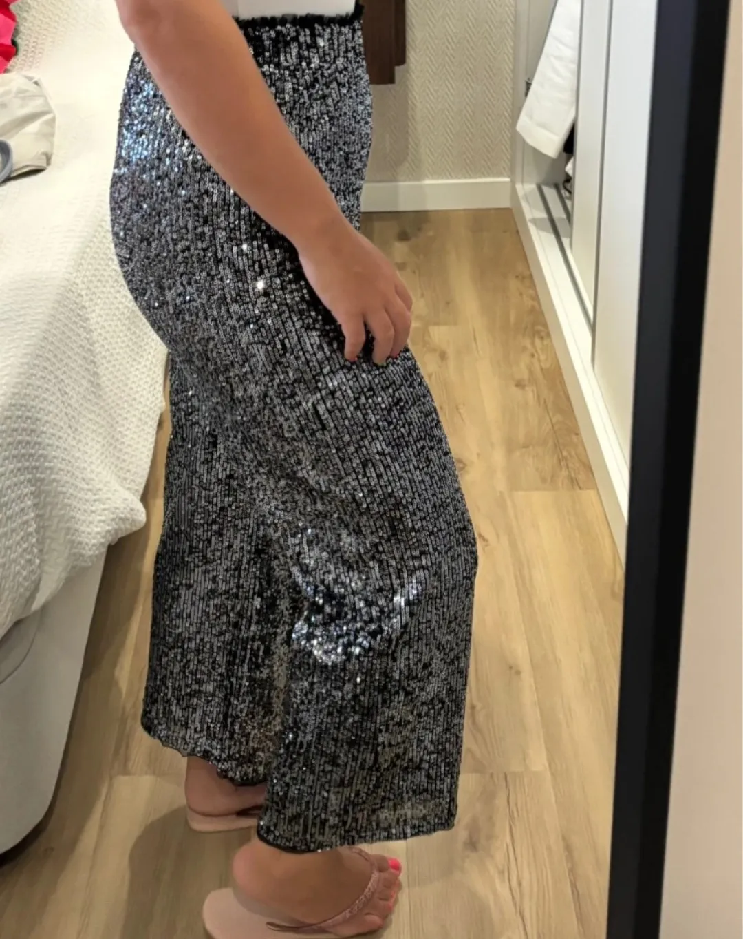 Sequin Midi Skirt Black Silver 3