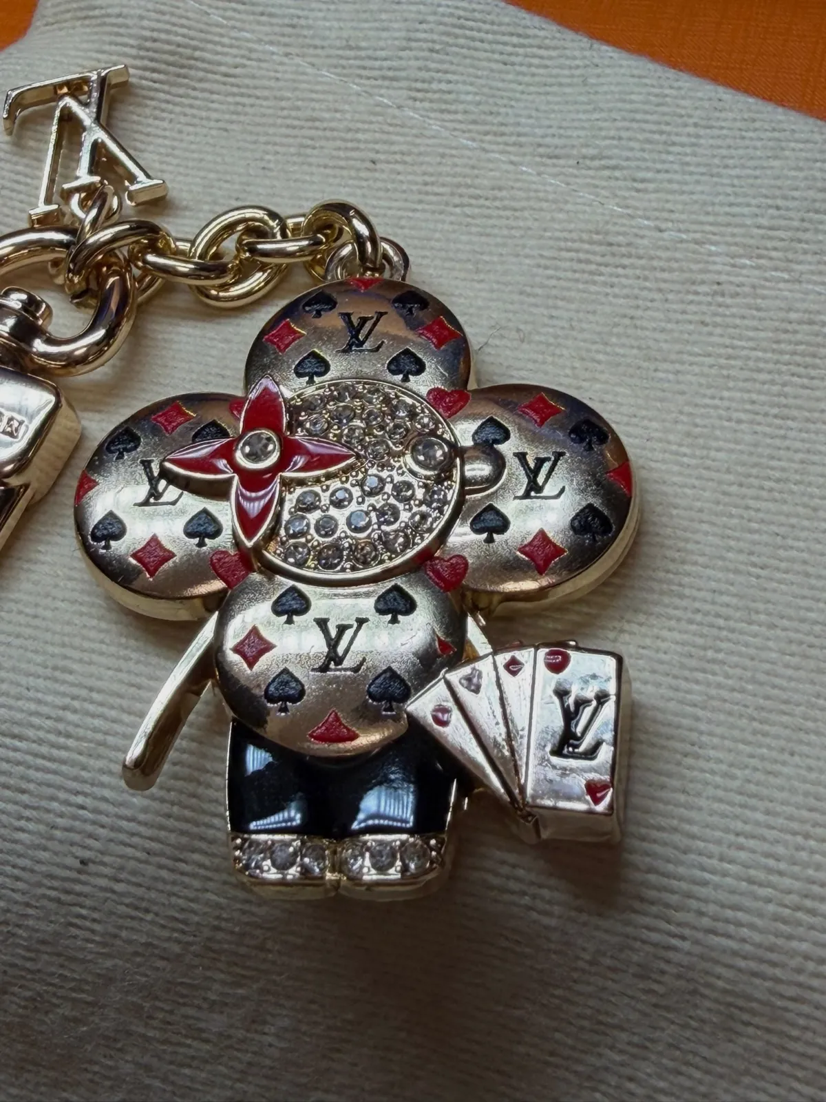 Bijou de sac Louis Vuitton Porte-clefs Vivienne Game On – Louis Vuitton – taille Taille unique 8