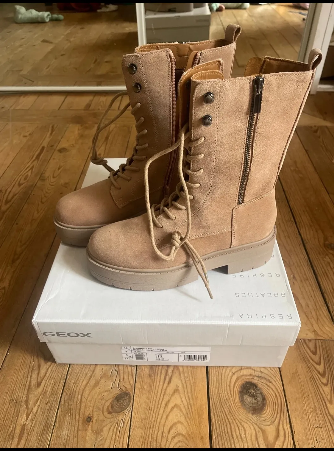 Bottines montantes Geox beige