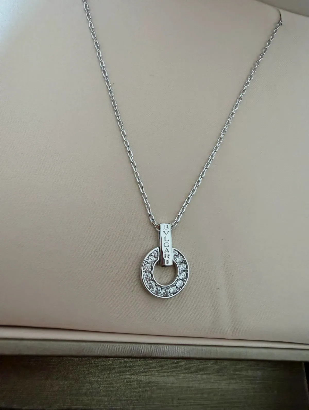 Collier BVLGARI circulaire serti – BVLGARI – taille Taille unique 3