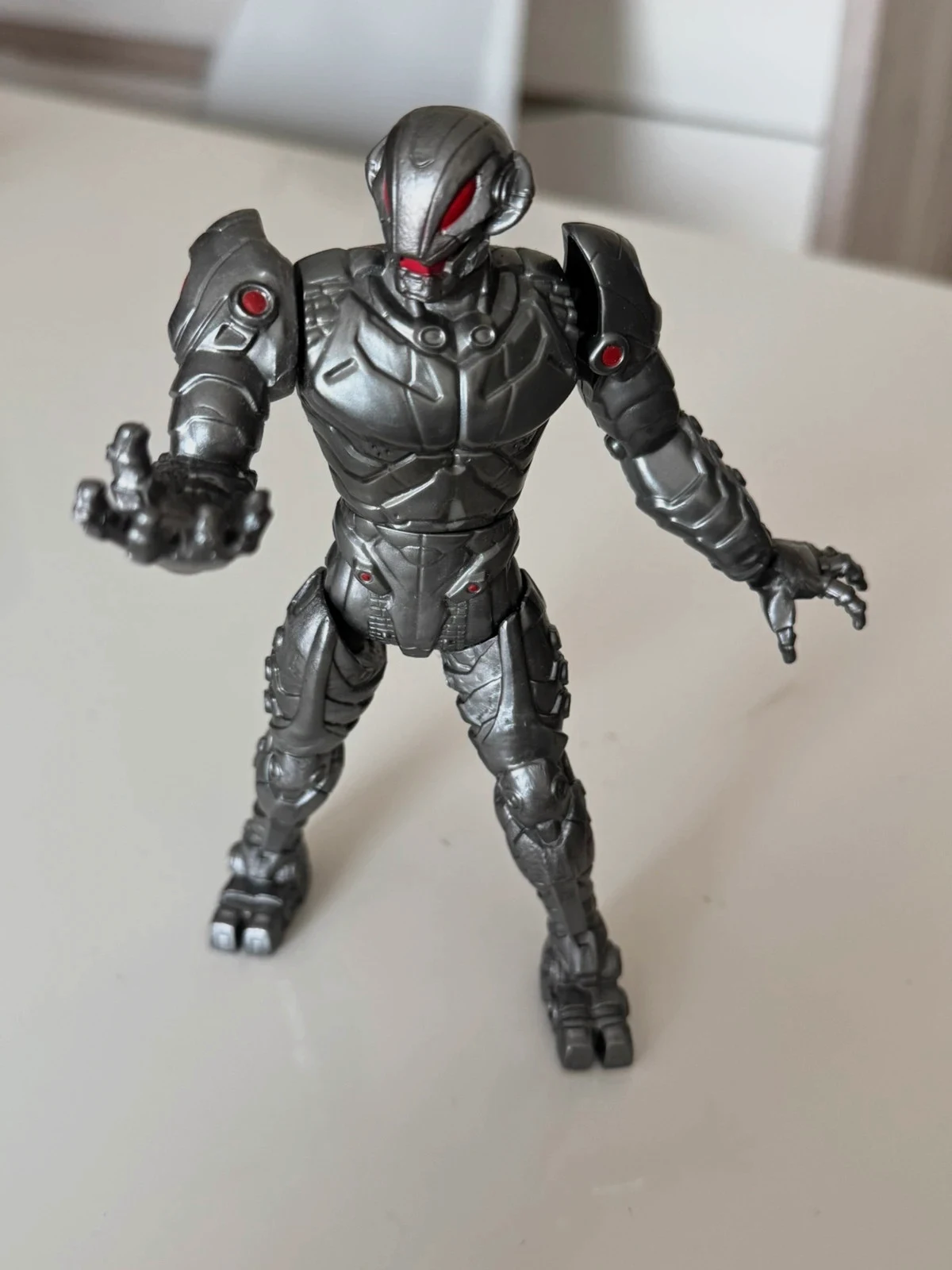 Figurine Ultron Uppercut Avengers Mighty Battlers DA 16 cm. Hasbro