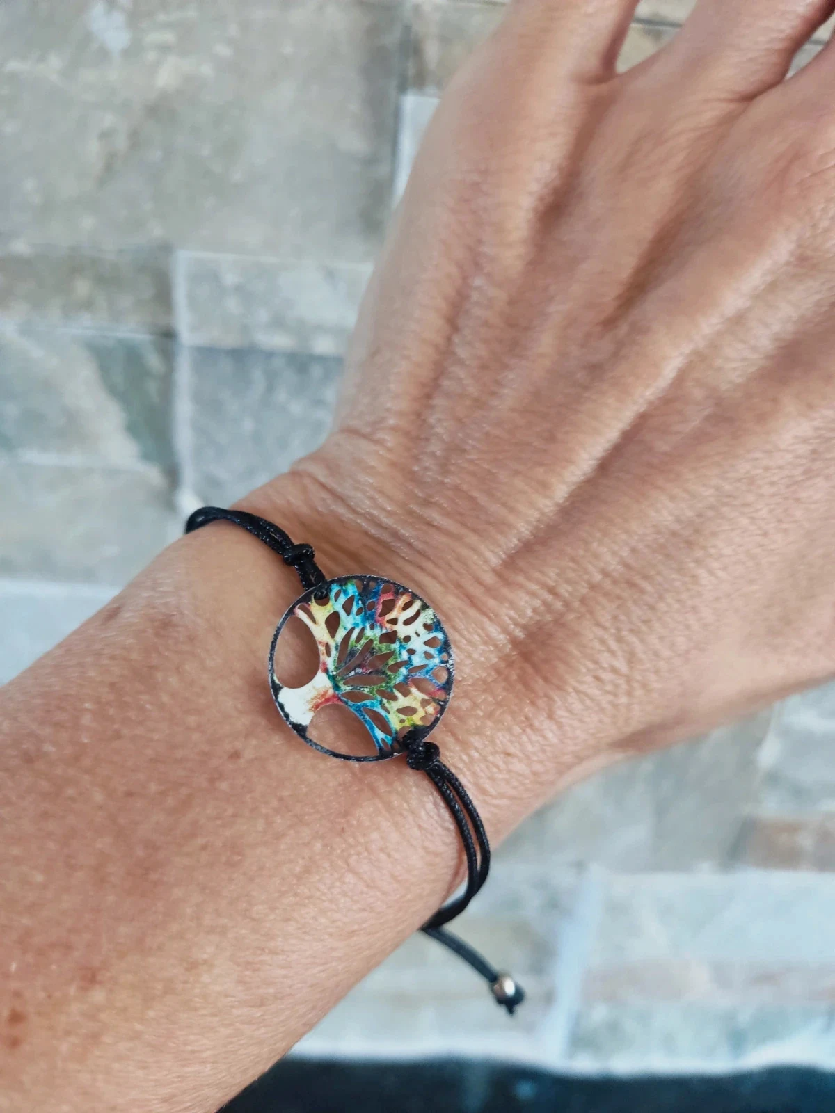 🔥Pulsera ajustable con dije del Árbol de la Vida multicolor