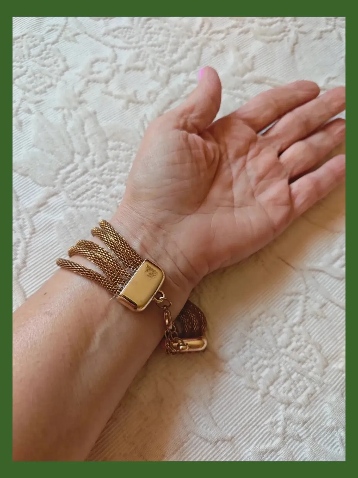 🌺 Pulsera metal dorado con cuatro cadenas redondeadas – Vintage Chic 3