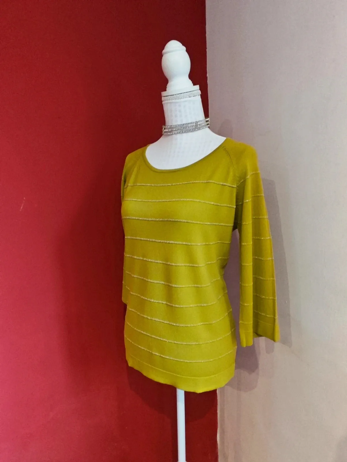 🌺 Camiseta de punto verde pistacho con lineas brillantes – Amo & Roma – taille L / 40 / 12 2