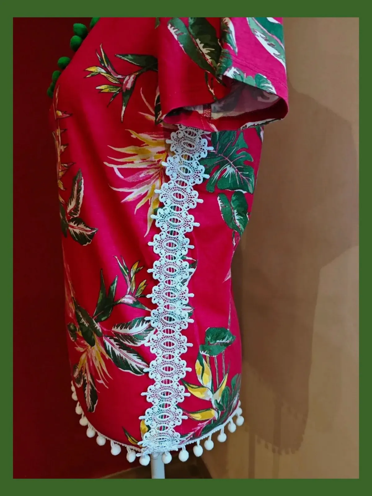 🌺Camiseta de algodón eco-friendly fucsia estampado floral con borlas y crochet – Cortefiel – taille L / 40 / 12 3