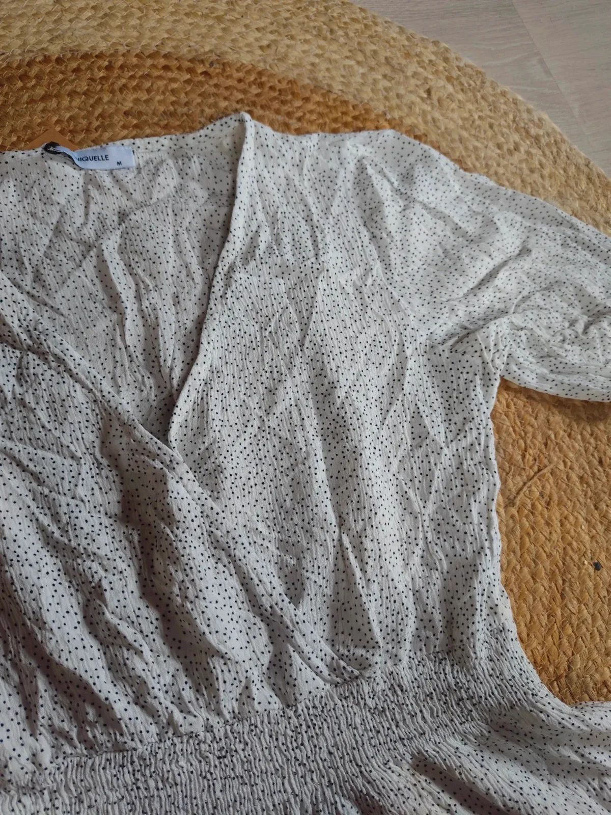 Blouse cache-cœur Chiquelle pois blanc et noir – Chiquelle – blanc et noir – taille M 2
