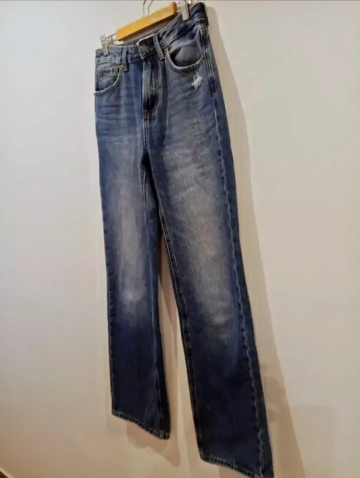 Pantalón vaquero de chica talla 32 – Stradivarius – taille 34 2