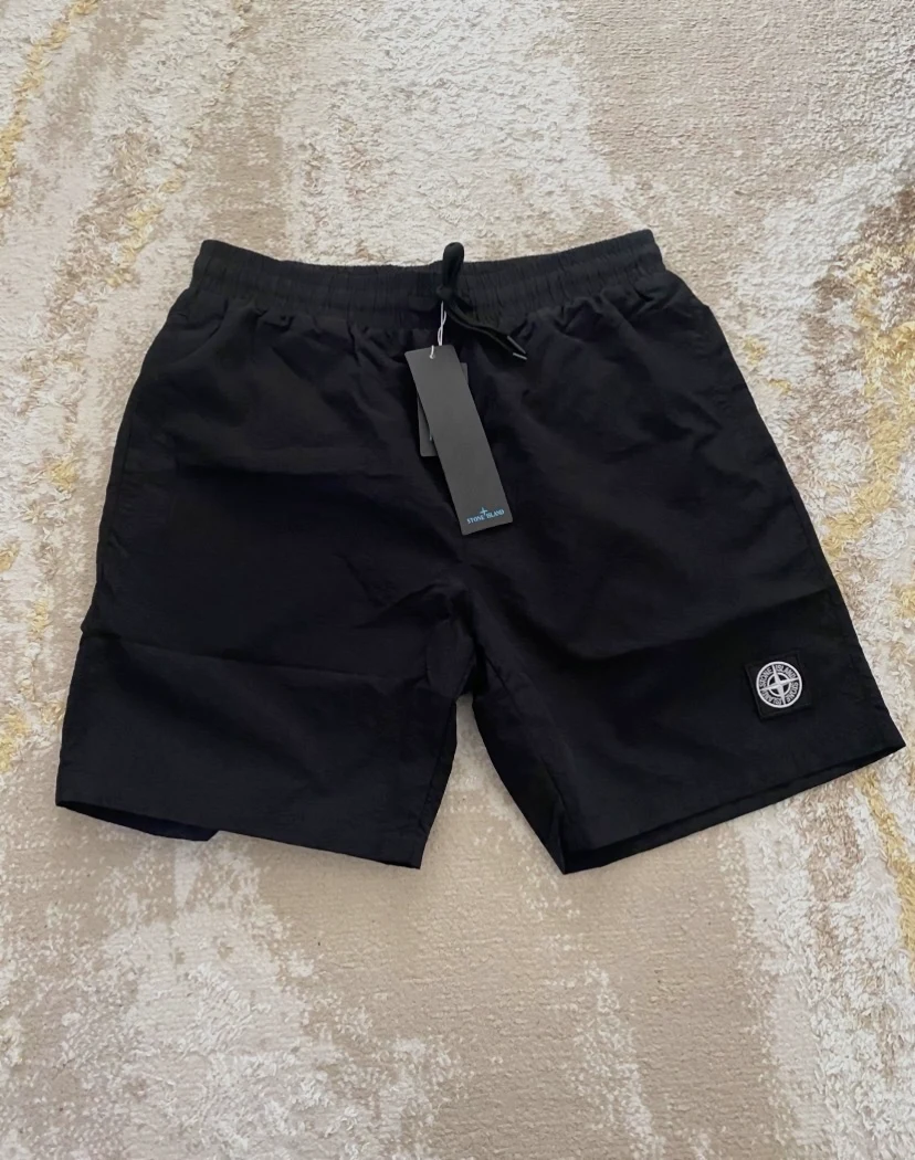 Short stone Island noir