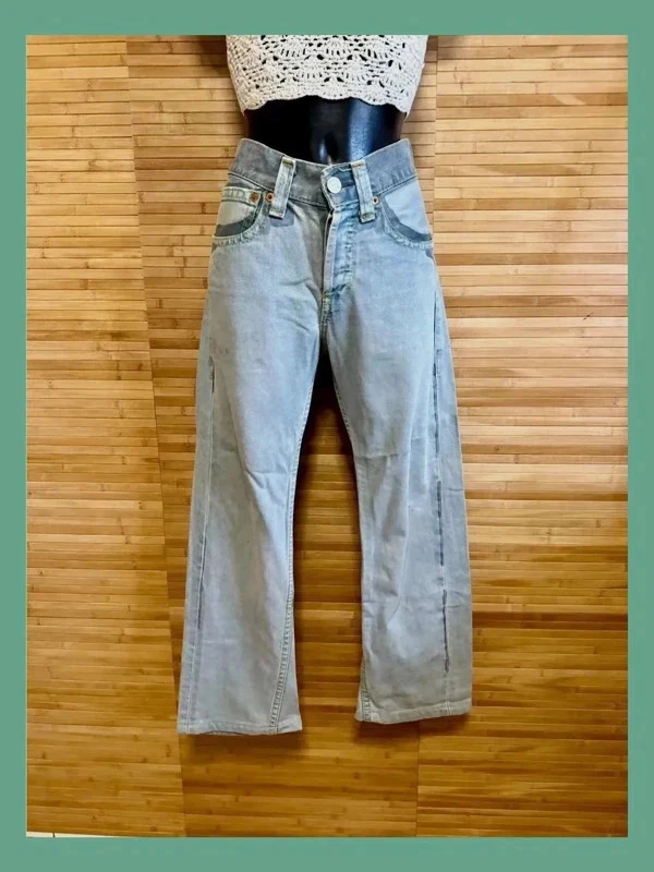 Divino vaquero Levis campana , edición especial talla 44 😍