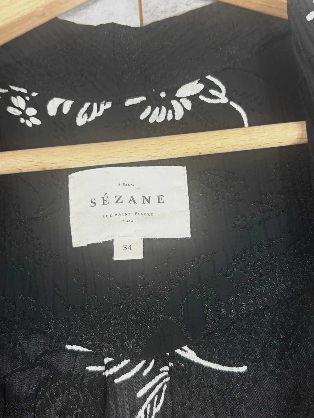 Sézane femme blouse Abélia taille 34 XS cache-cœur viscose jacquard floral noir écru – Sézane – taille XS / 34 / 6 4