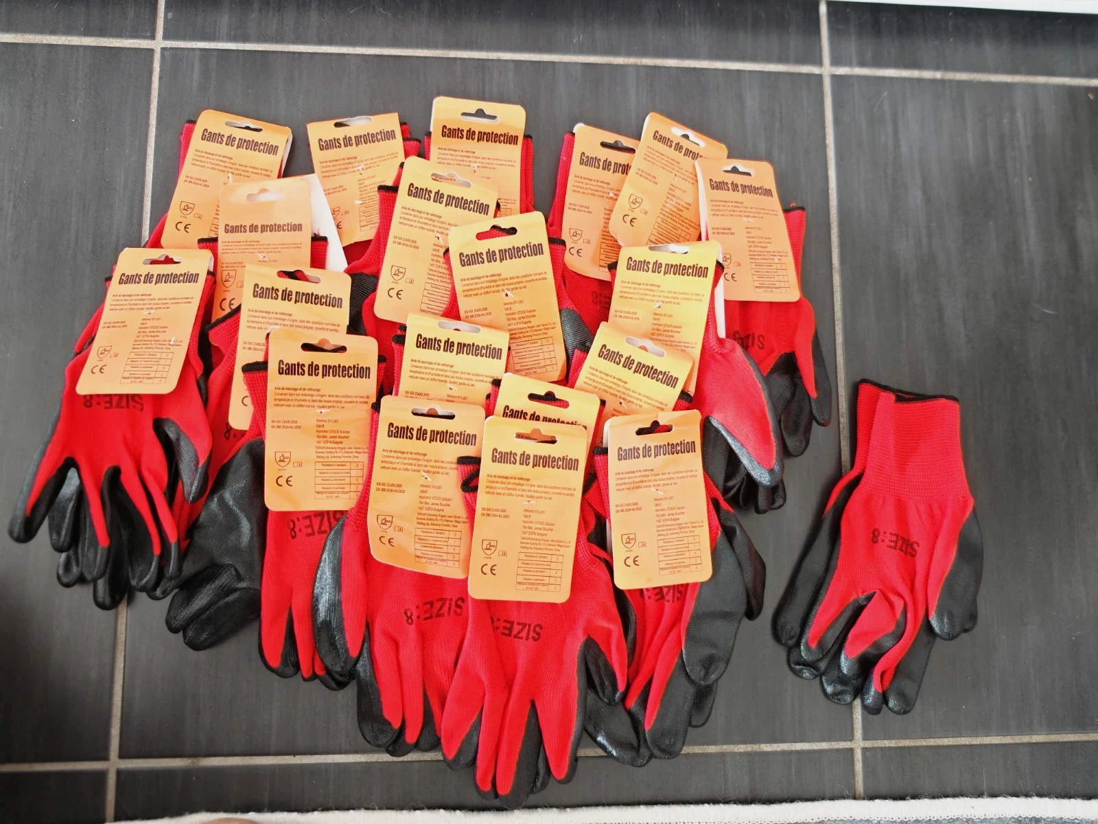 Lot de 19 paires de gants de protection taille 8