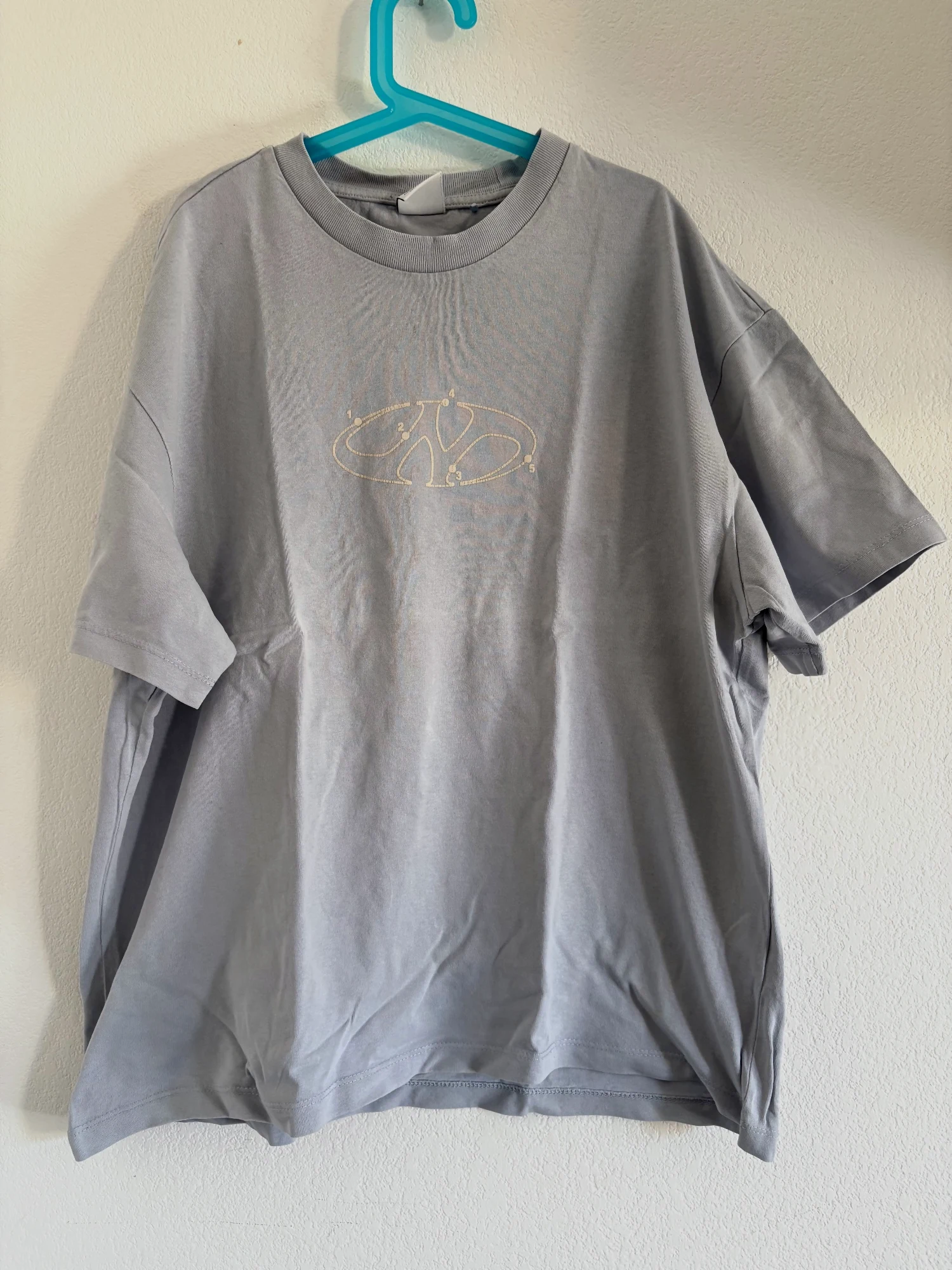 T-shirt gris imprimé graphique street style