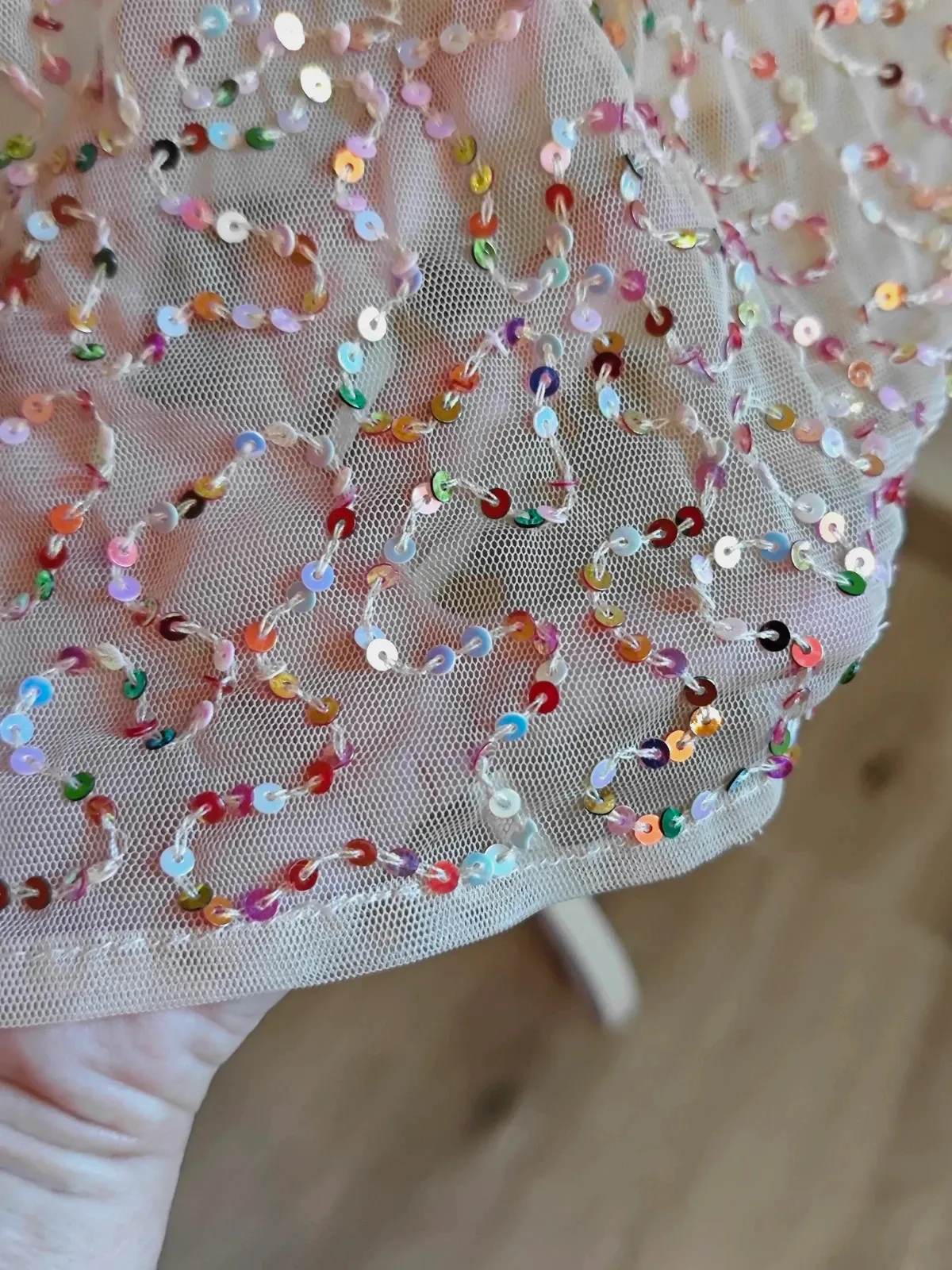🌺 Precioso y elegante vestido de gasa dorada con lentejuelas, de Asos – ASOS – taille M / 38 / 10 5
