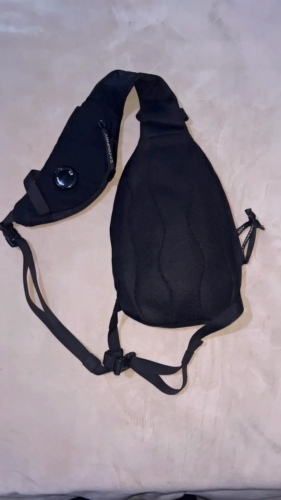 Sac mono-bretelle C.P. Company noir