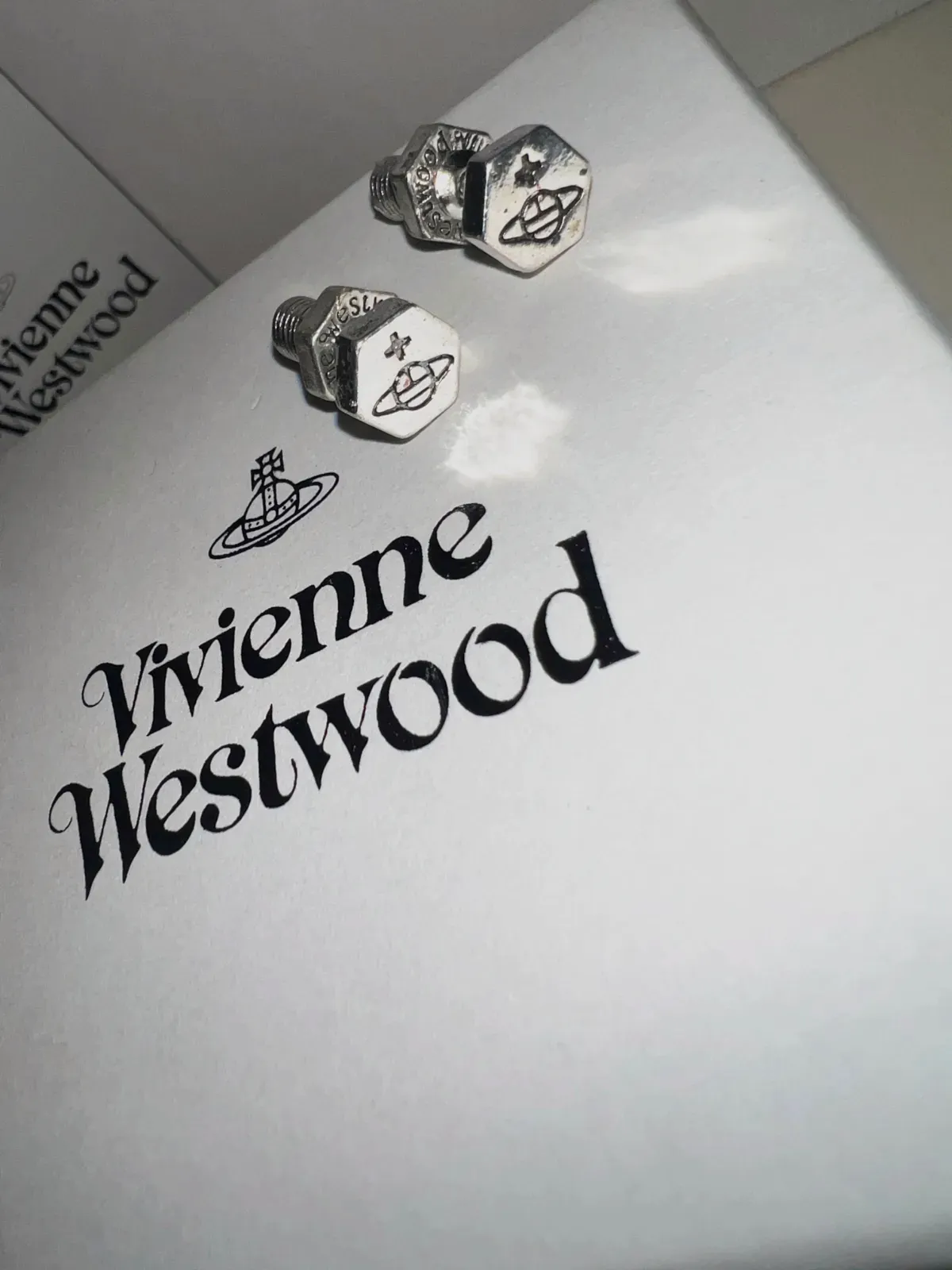 Boucles d'oreilles Vivienne Westwood argentées forme boulon – Vivienne Westwood – argenté – taille Taille unique 4