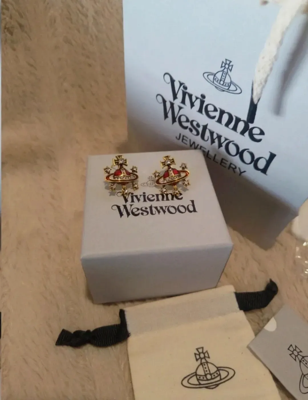 Boucles d'oreilles Vivienne Westwood Orb dorées et rouges – Vivienne Westwood – doré et rouge – taille Taille unique 4