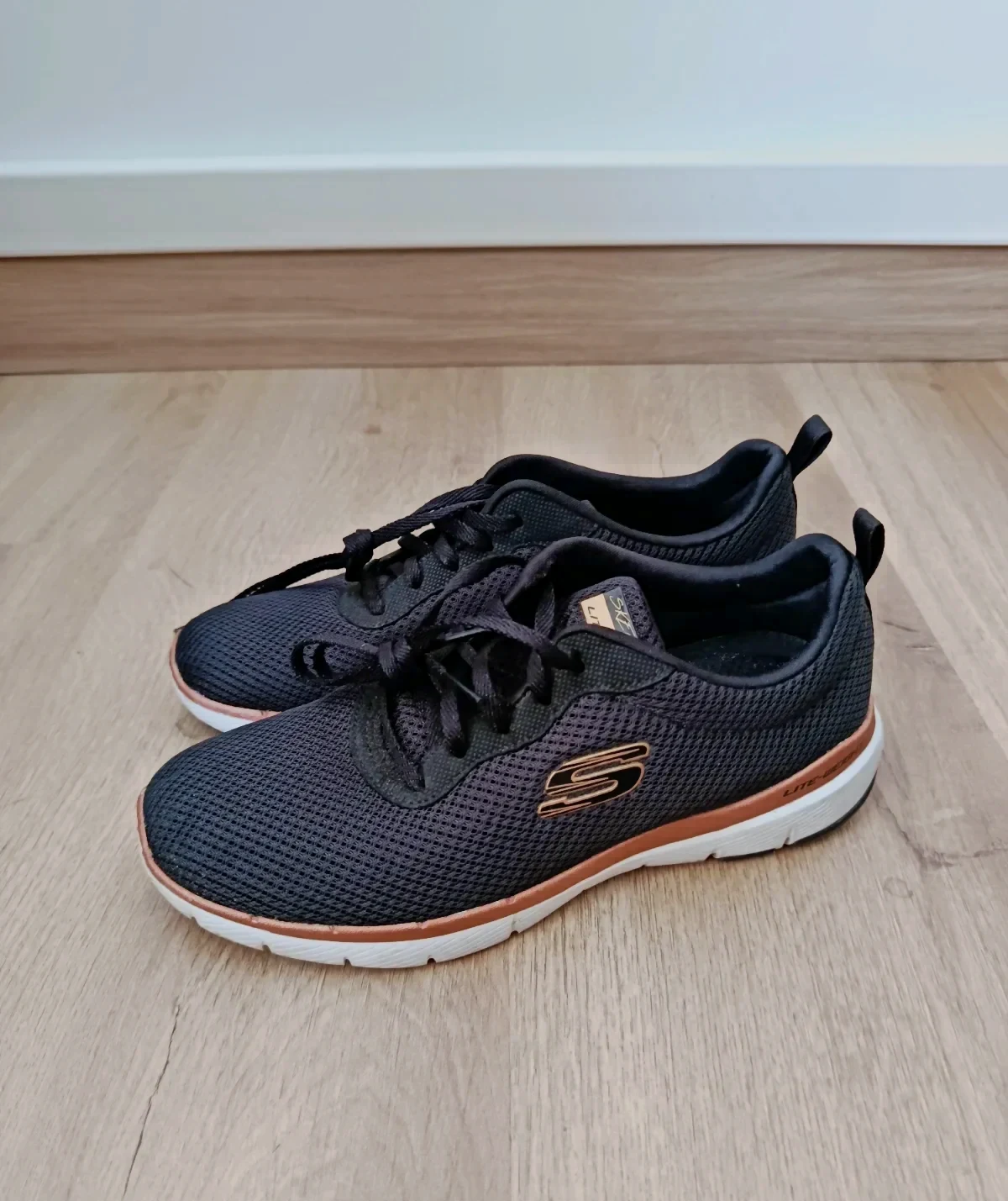 Zapatillas Skechers talla 37