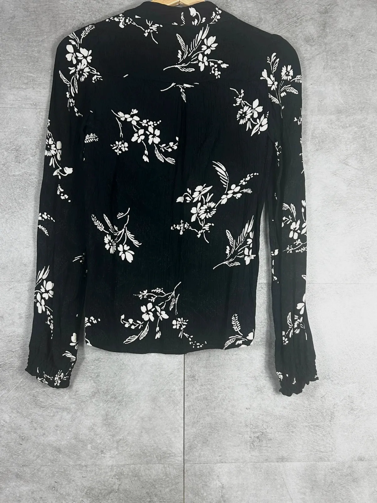 Sézane femme blouse Abélia taille 34 XS cache-cœur viscose jacquard floral noir écru – Sézane – taille XS / 34 / 6 2