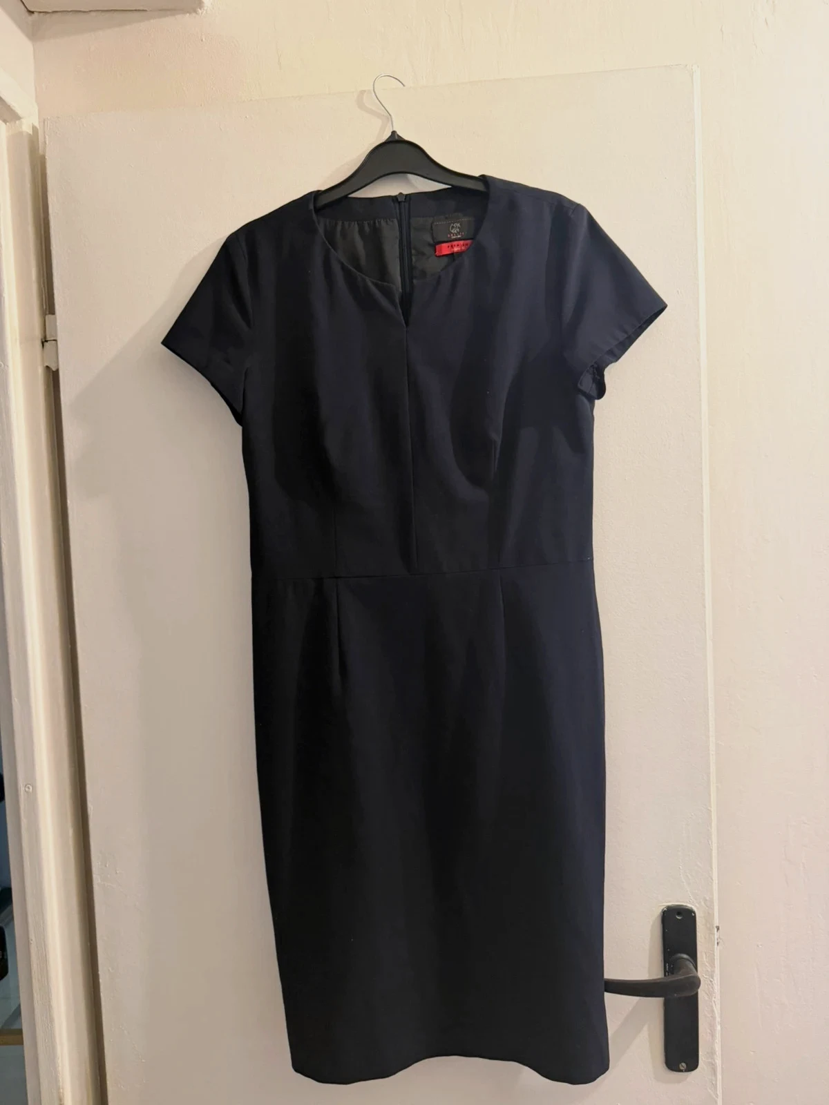 Robe aéroportuaire – Greiff – taille M / 38 / 10