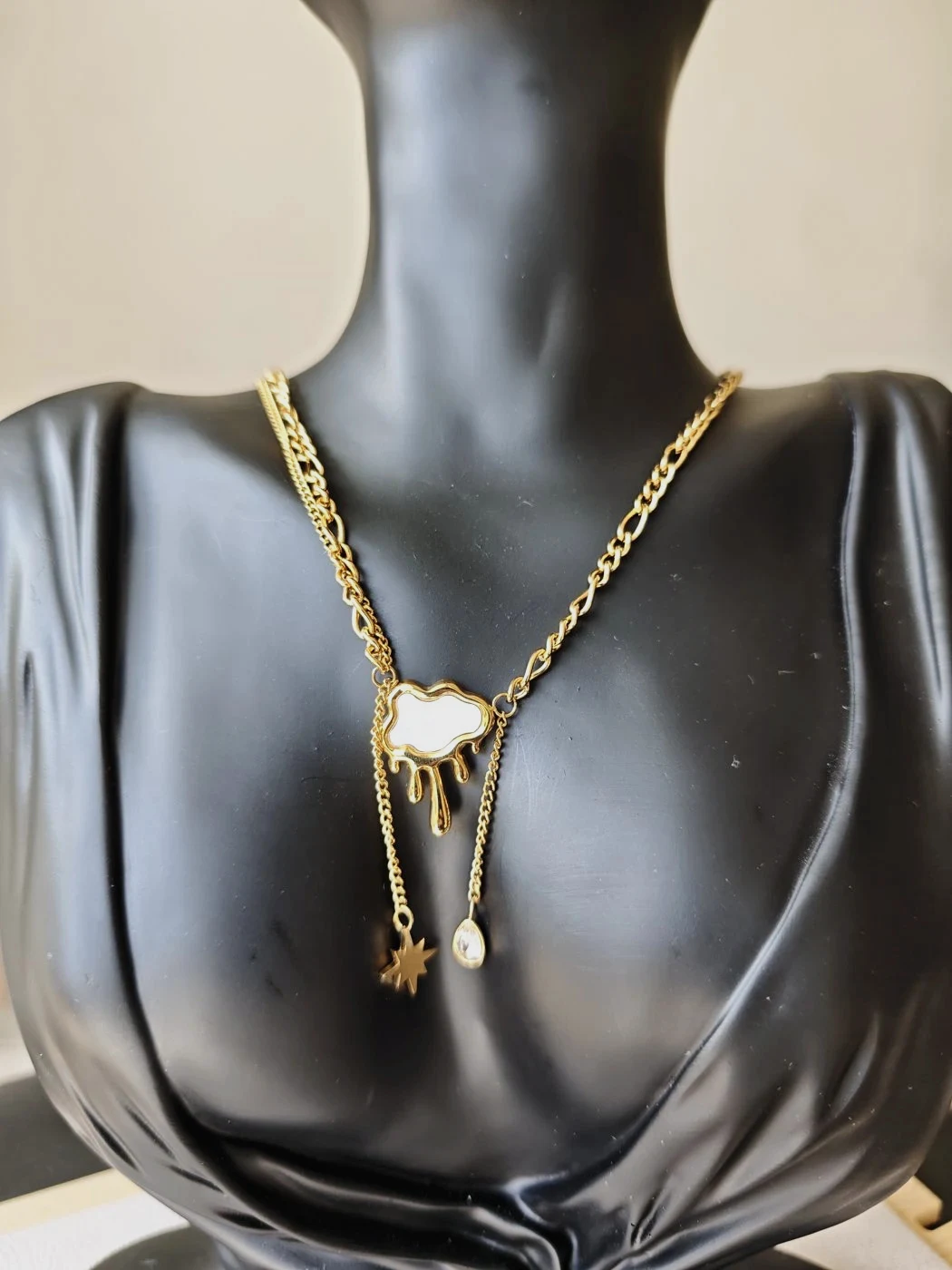 Collier nuage nacré doré - acier inoxydable