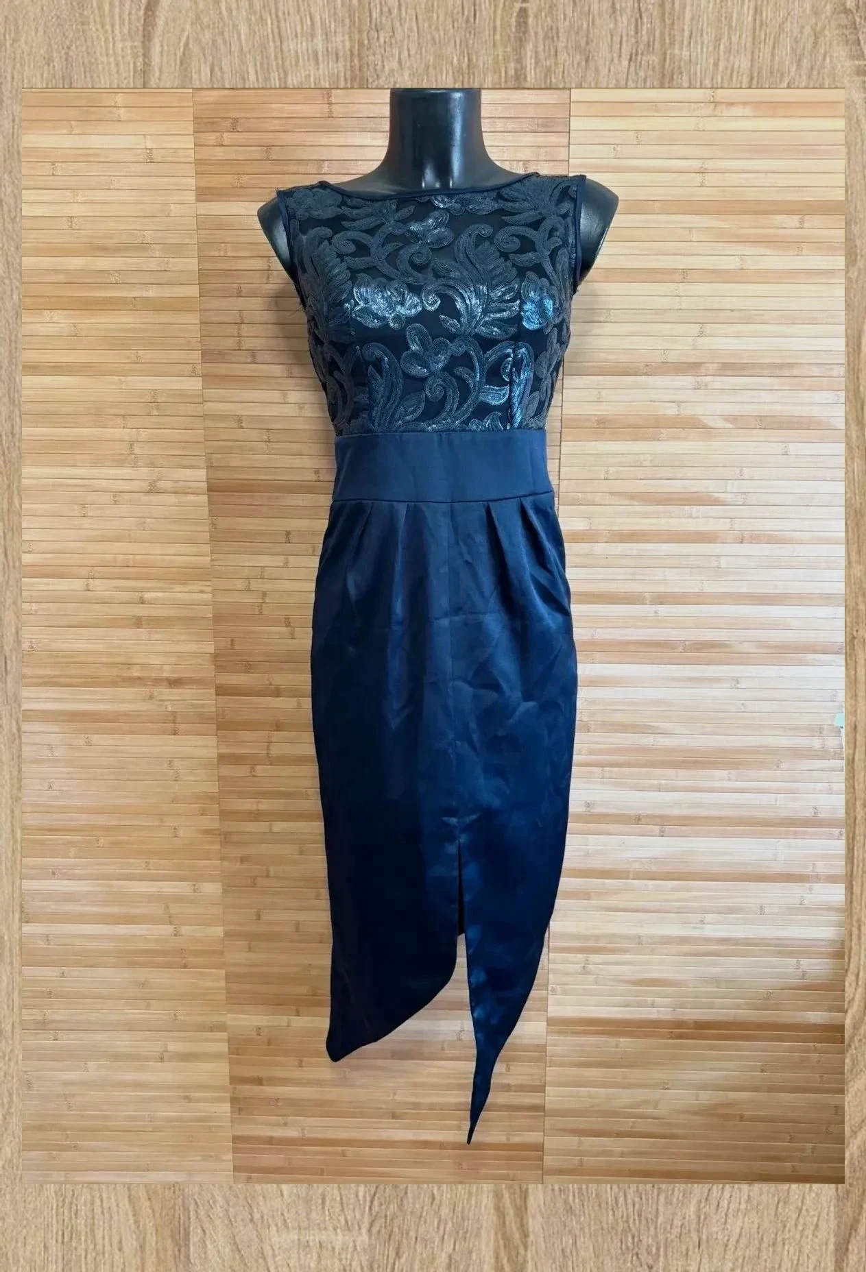 Divino vestido fiesta ideal bodas comuniónes , marca Strena 😍