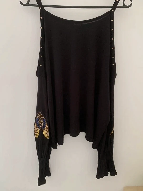 Top noir épaules dénudées Jennyfer XS – manches brodées cigale – Jennyfer – taille XS / 34 / 6