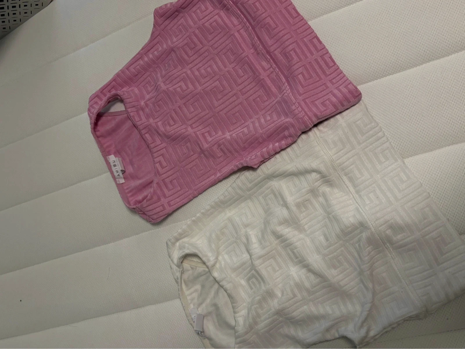 Top blanc et Rose