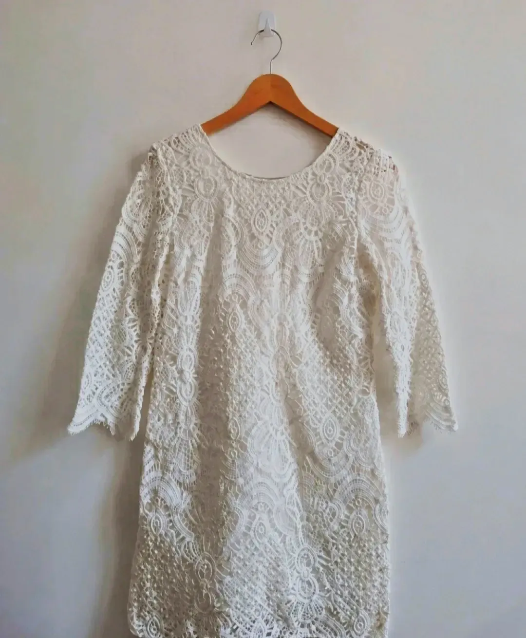 Robe Sézane blanche en dentelle – Sézane – blanc – taille 36 2