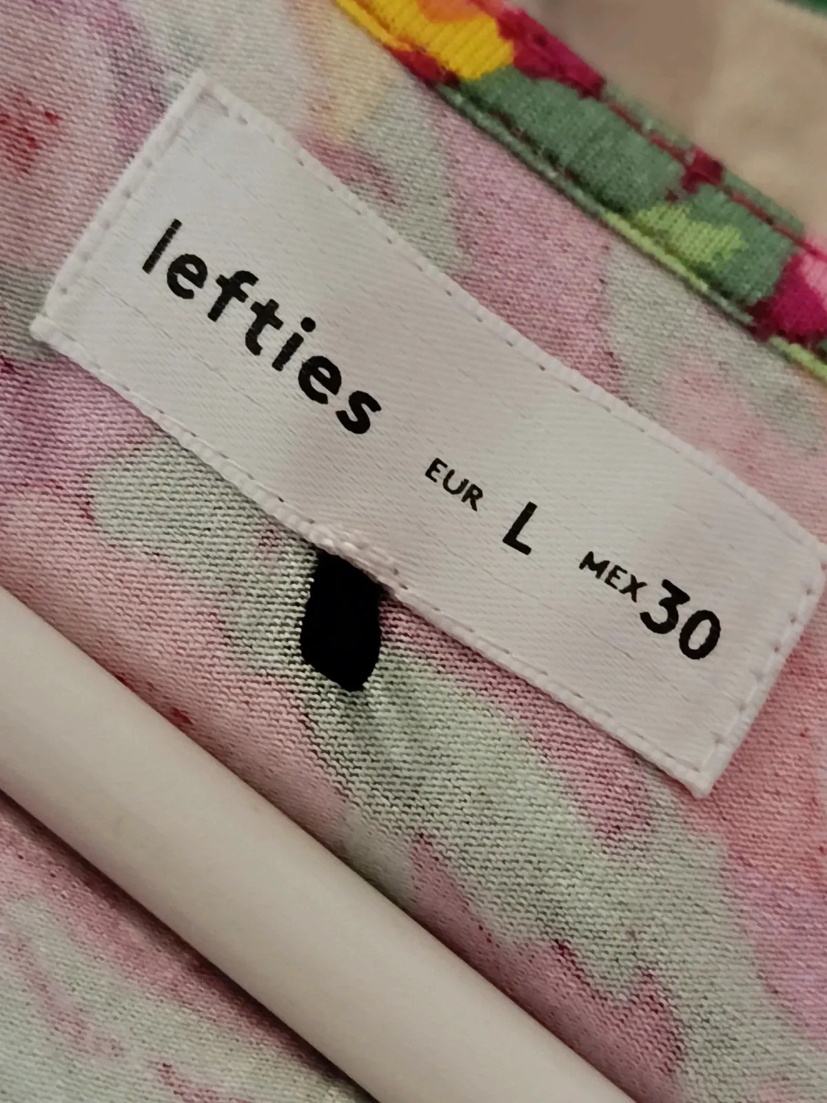 Lefties floral con escote cruzado y fruncido🔥🔥 – Lefties – taille L / 40 / 12 5