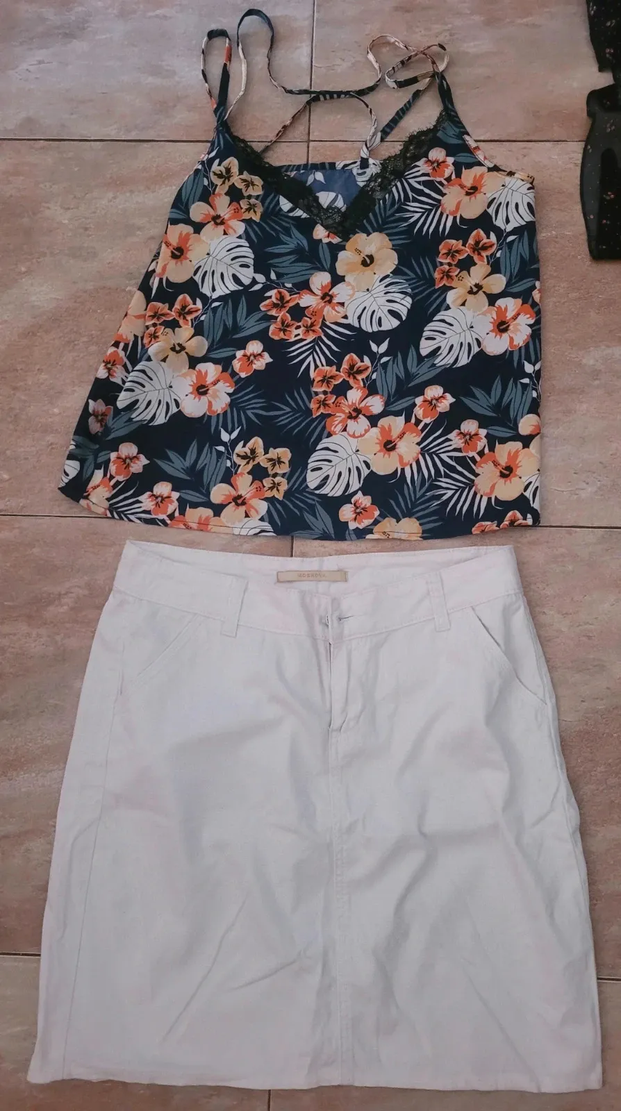 Lote 6 piezas 2 faldas y 4 camisetas para combinar talla S38 – shein, sfera casual, Mosnova – taille S / 36 / 8 2