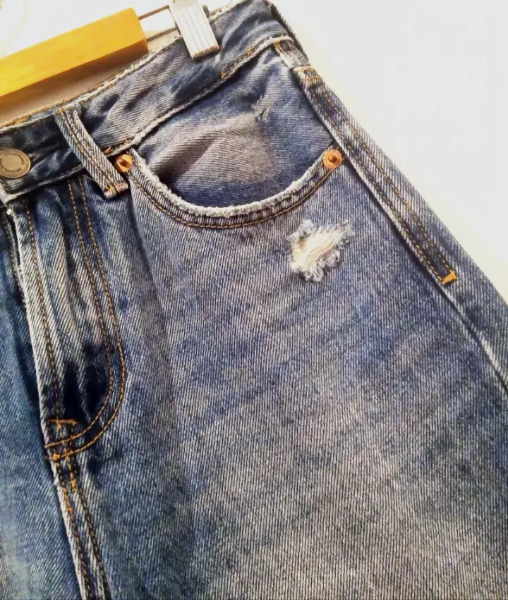 Pantalón vaquero de chica talla 32 – Stradivarius – taille 34 5