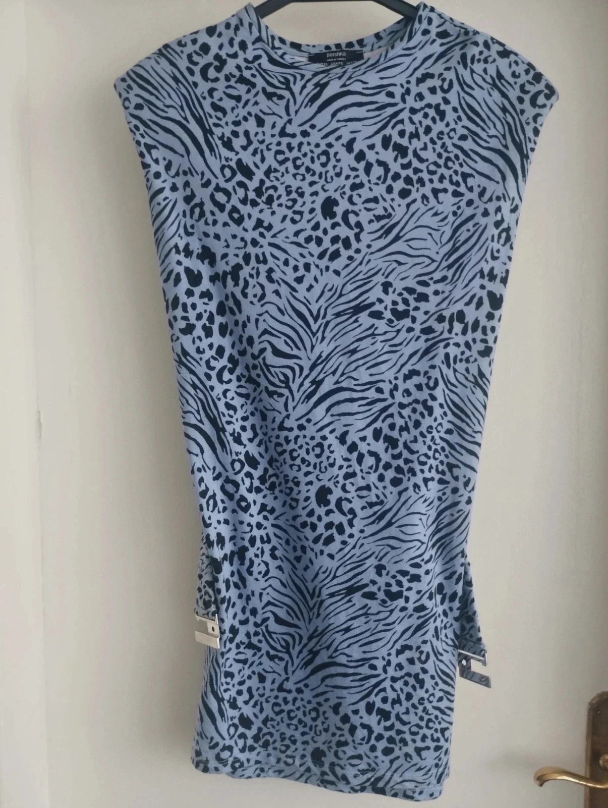 vestido Animal Print Bershka - Hombreras y Hebilla - Talla XS – Bershka – taille XS / 34 / 6
