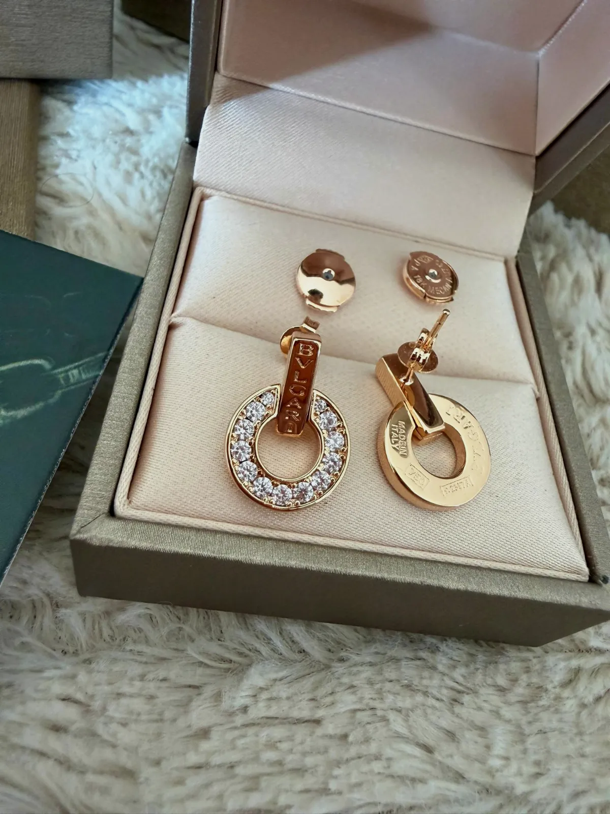Boucles d'oreilles Bvlgari B.zero1 or ro – Bvlgari – or rose – taille L 2