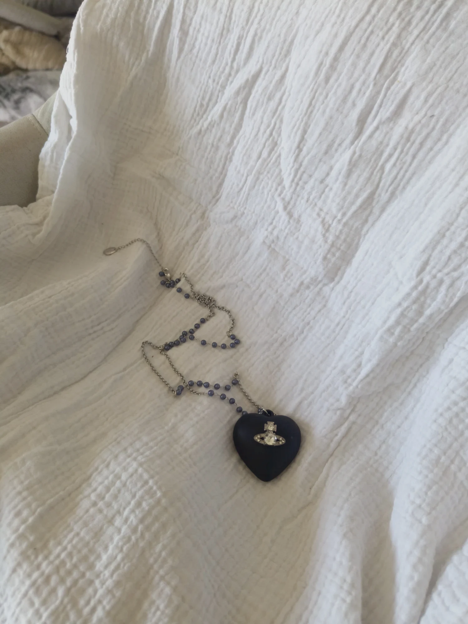 Collier Vivienne Westwood neuf