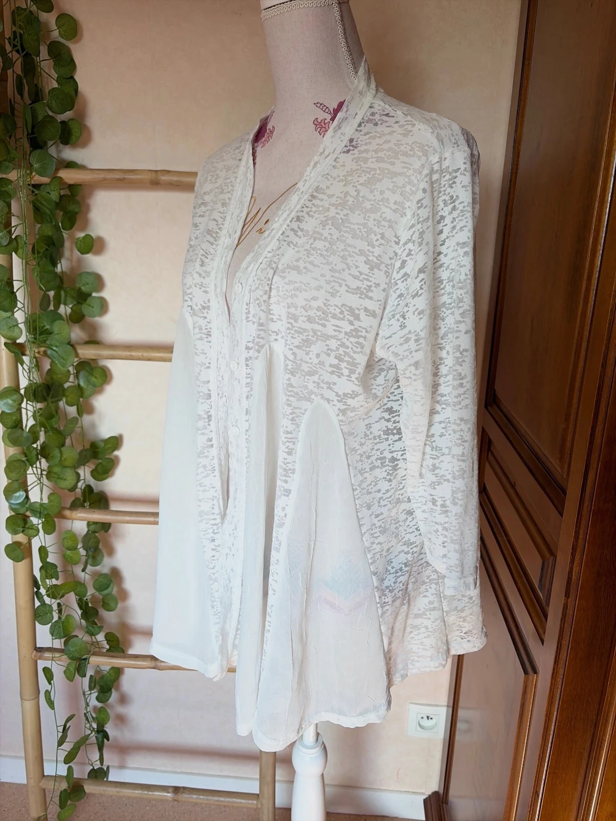 Gilet voile dentelle TU 40/46 – FA Concept – taille Taille unique