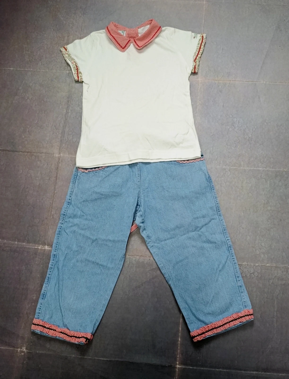 Conjunto niña vintage El Baúl de Pinocho - Camiseta y pantalón vaquero Talla 8