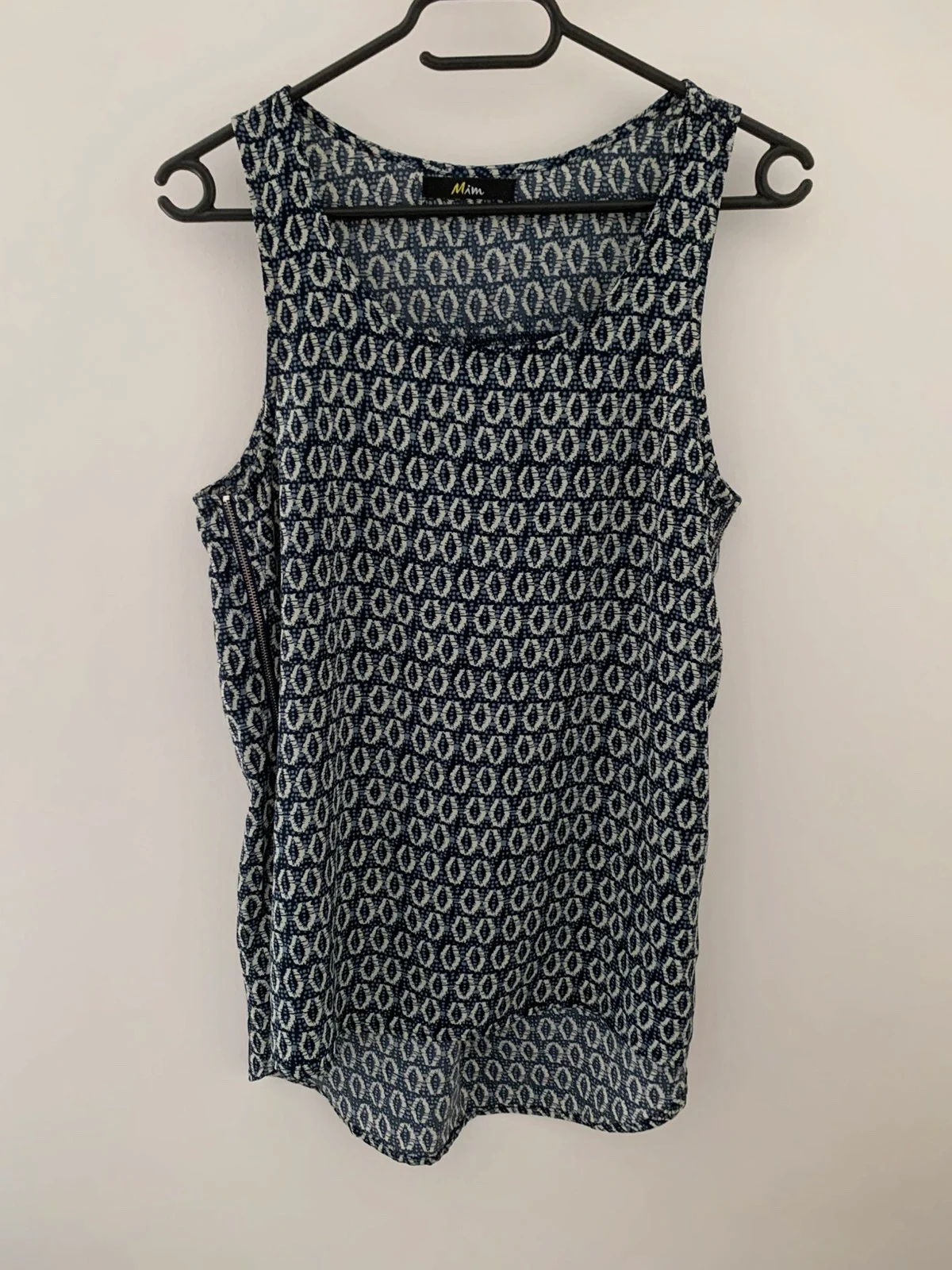 🔵 Top fluide imprimé Mim – détail zip – léger & tendance 🔵