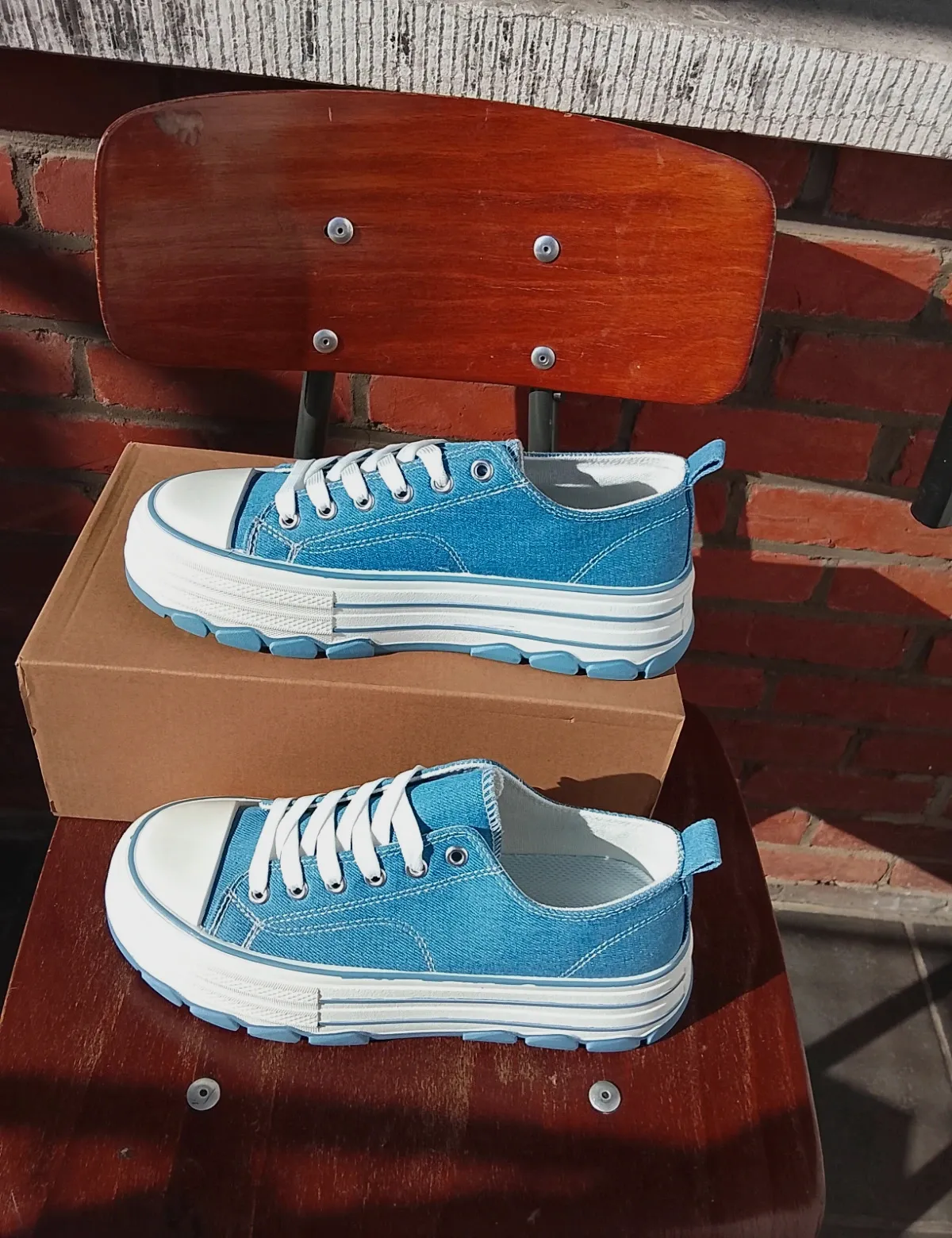 Basket bleue 39 – taille 39 2