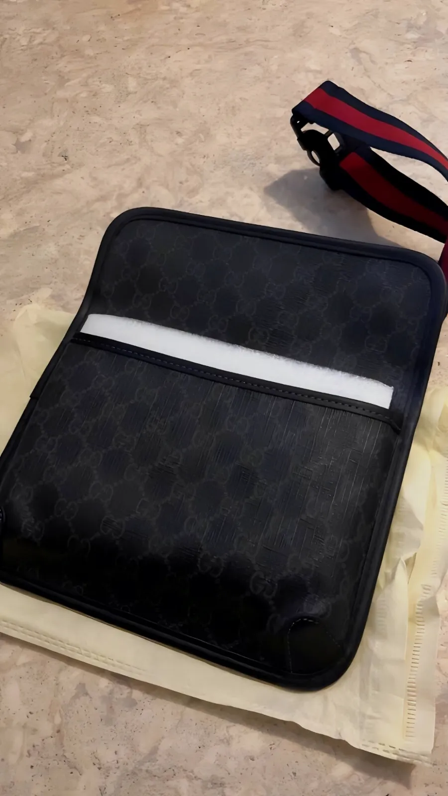 Sacoche Gucci Noir - modèle très recherché – Gucci – taille Taille unique 3