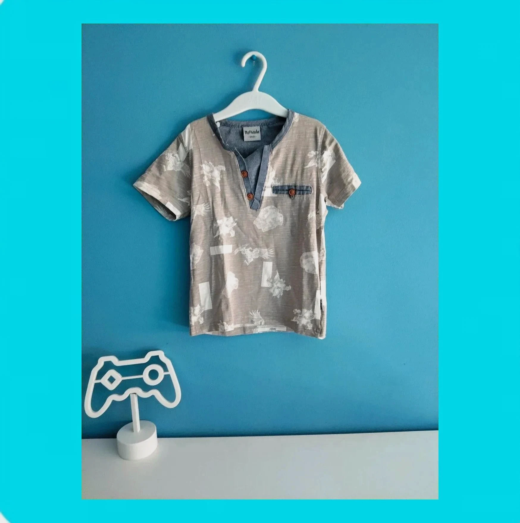 🩵 Bonita Camiseta Niño Cuello Pico 🩵 – RePanda – taille 4 ans / 104 cm