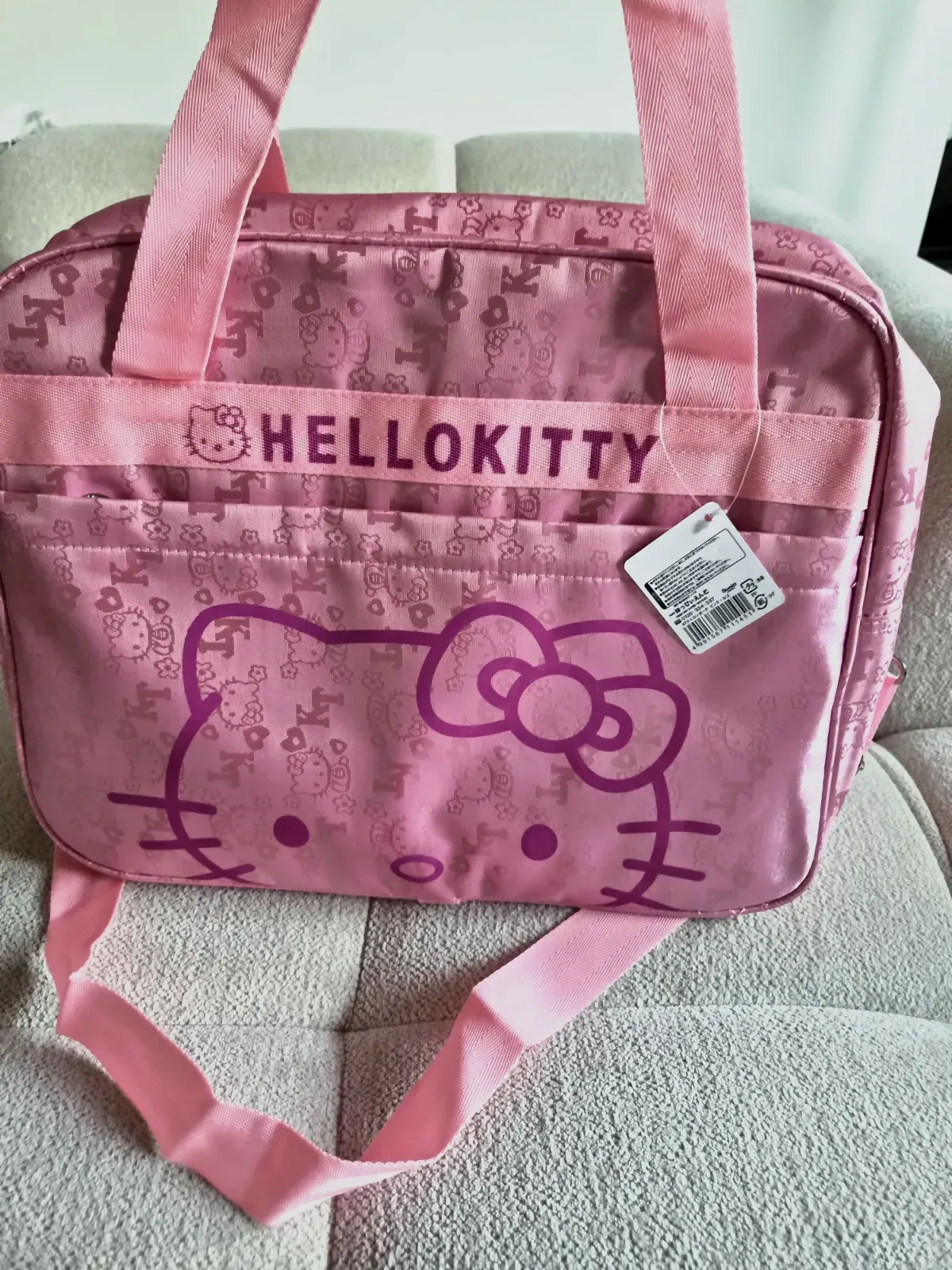 Sac de voyage Hello Kitty rose – neuf avec étiquette 🎀 – Sanrio – rose – taille M 9