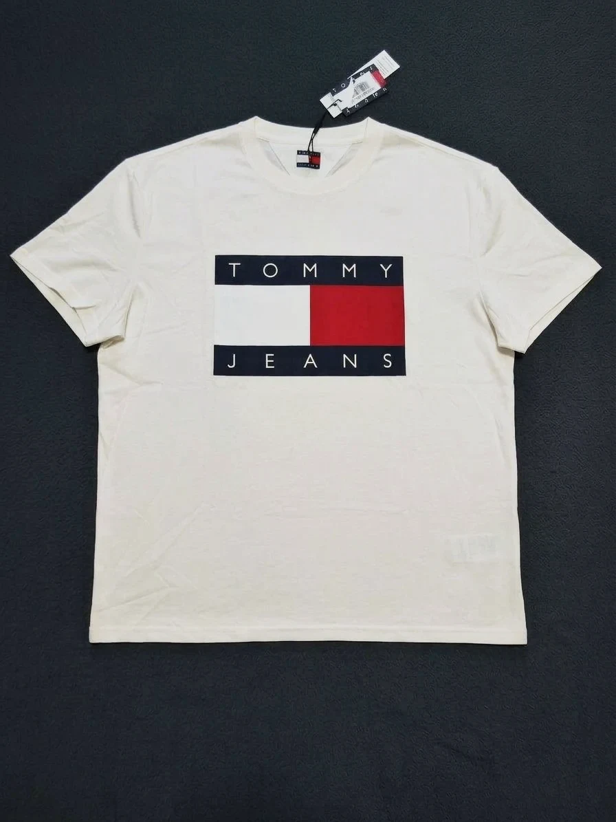 T-shirt Tommy Jeans Blanc avec Grand Logo