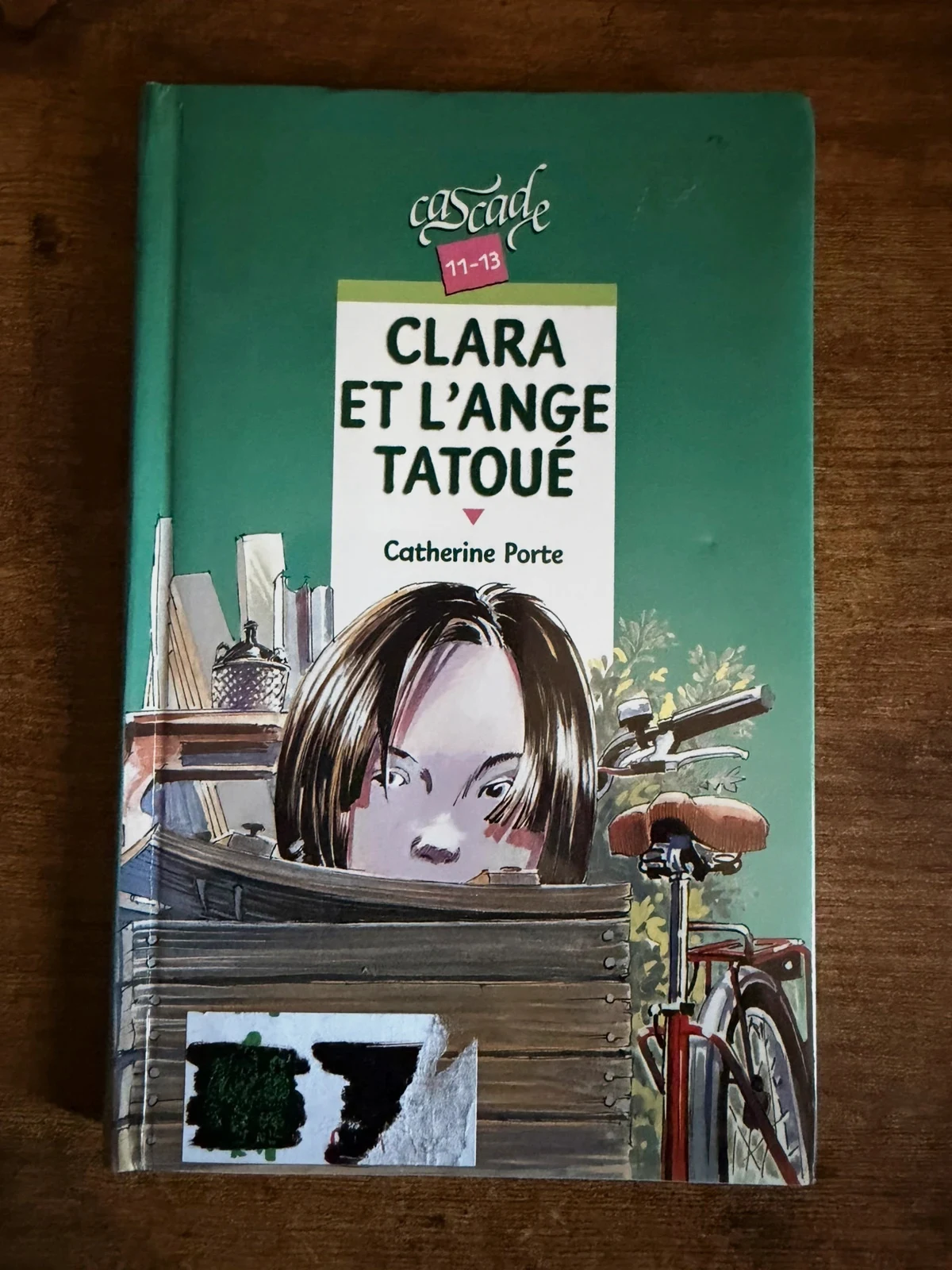 Clara et l’ange tatoué de Catherine Porte, collection Cascade 11–13 ans