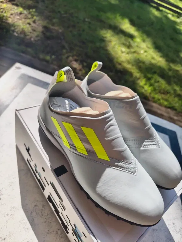 Chaussures de football Adidas Glitch gris et jaune fluo – adidas – gris, jaune fluo – taille 41,5 4