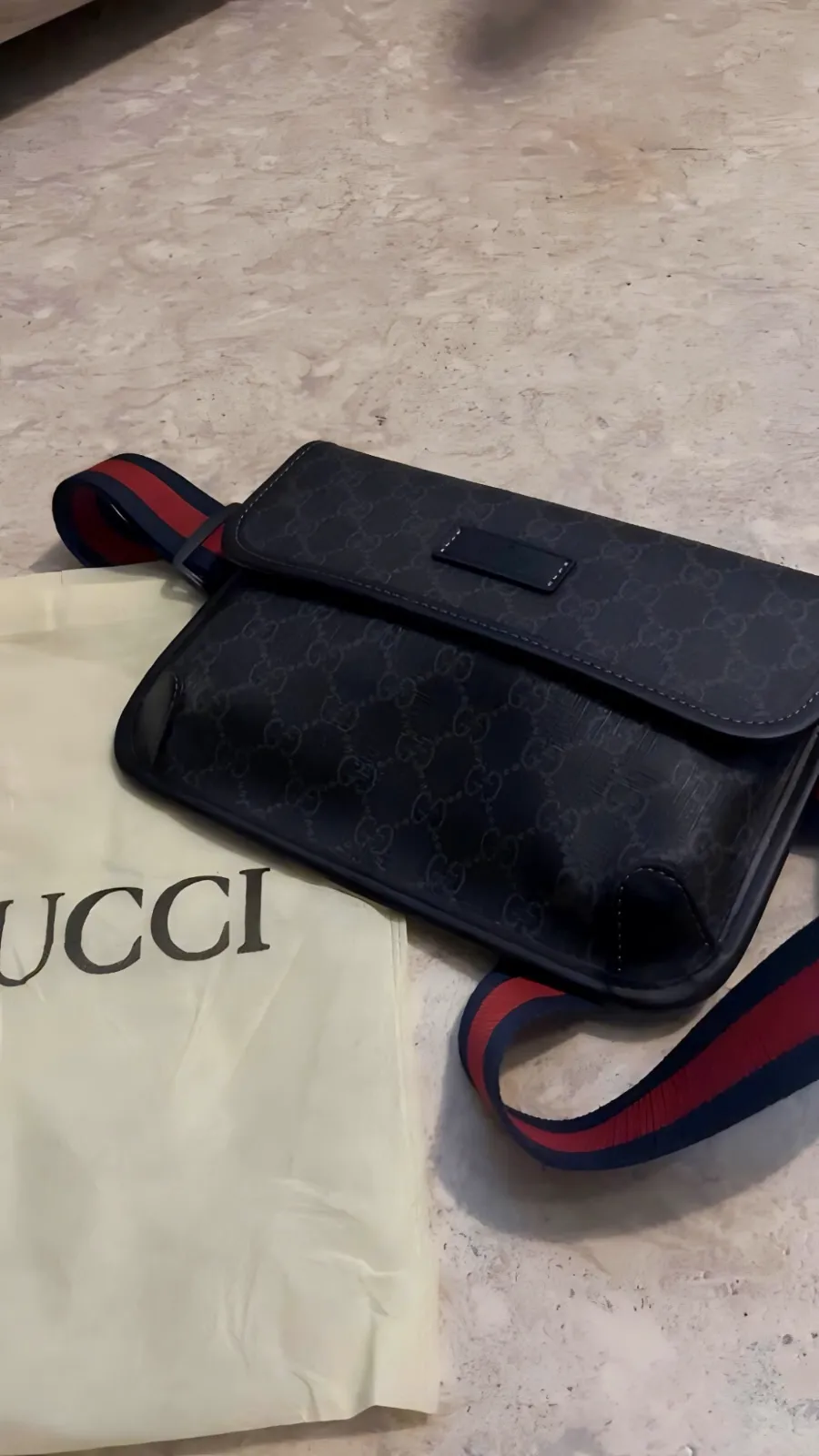 Sacoche Gucci noir - modèle très recherché – Gucci – taille Taille unique 2