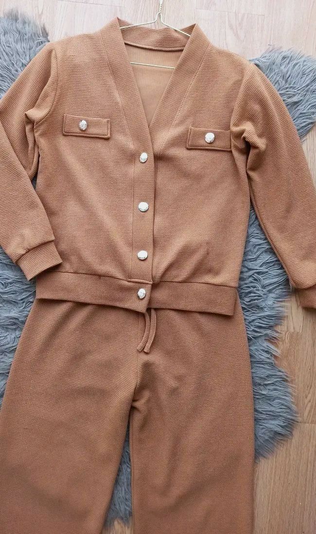 Ensemble côtelé beige crop top et pantalon – Jolie – beige – taille 38 2
