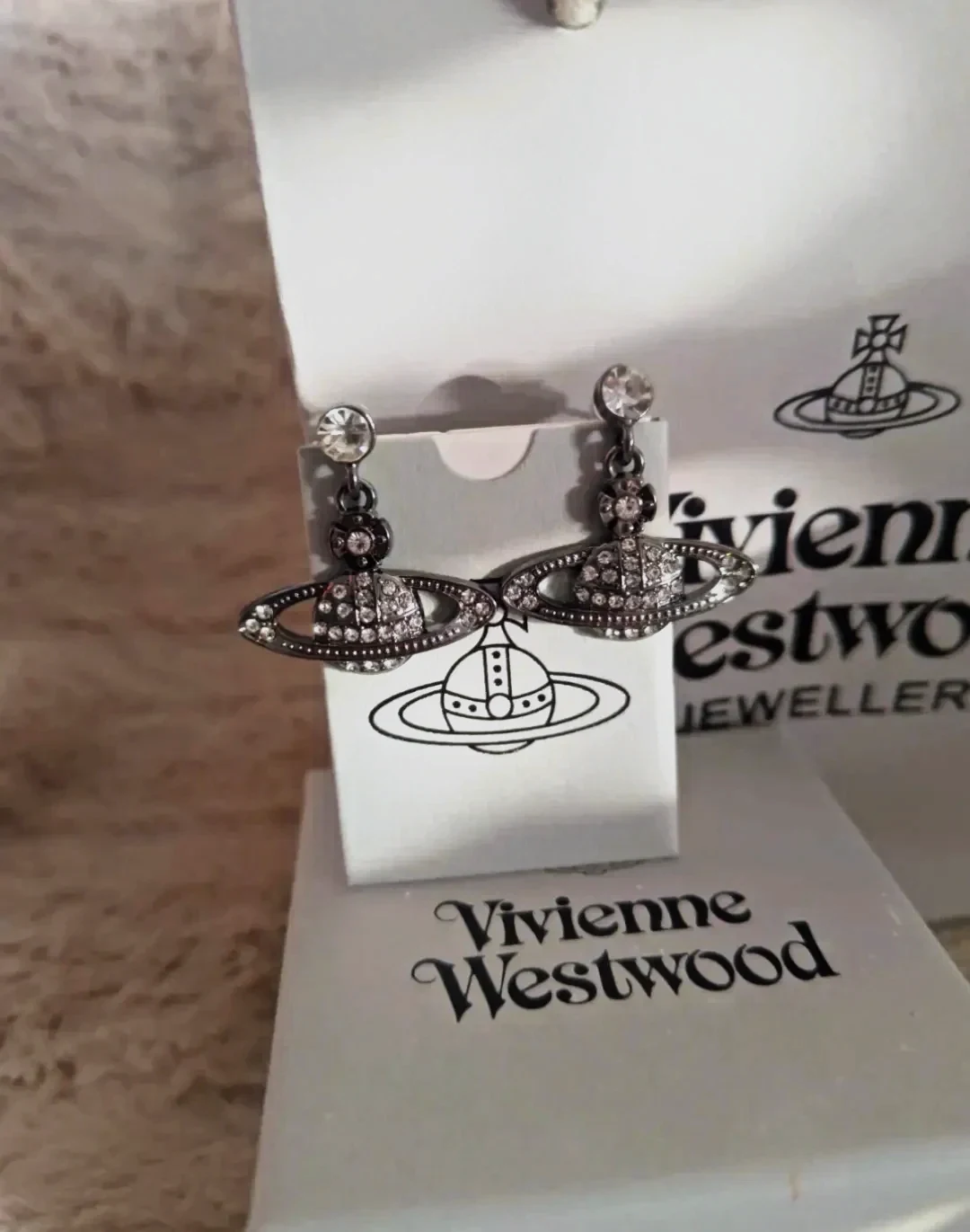 Boucles d'oreilles Vivienne Westwood planète